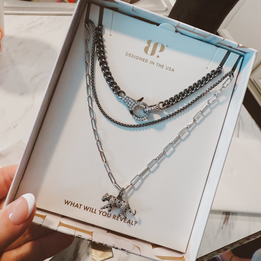 Bomb Party - She Got that Girl Boss Swag Necklace